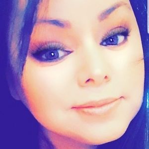 Meet your Posher, Vicky